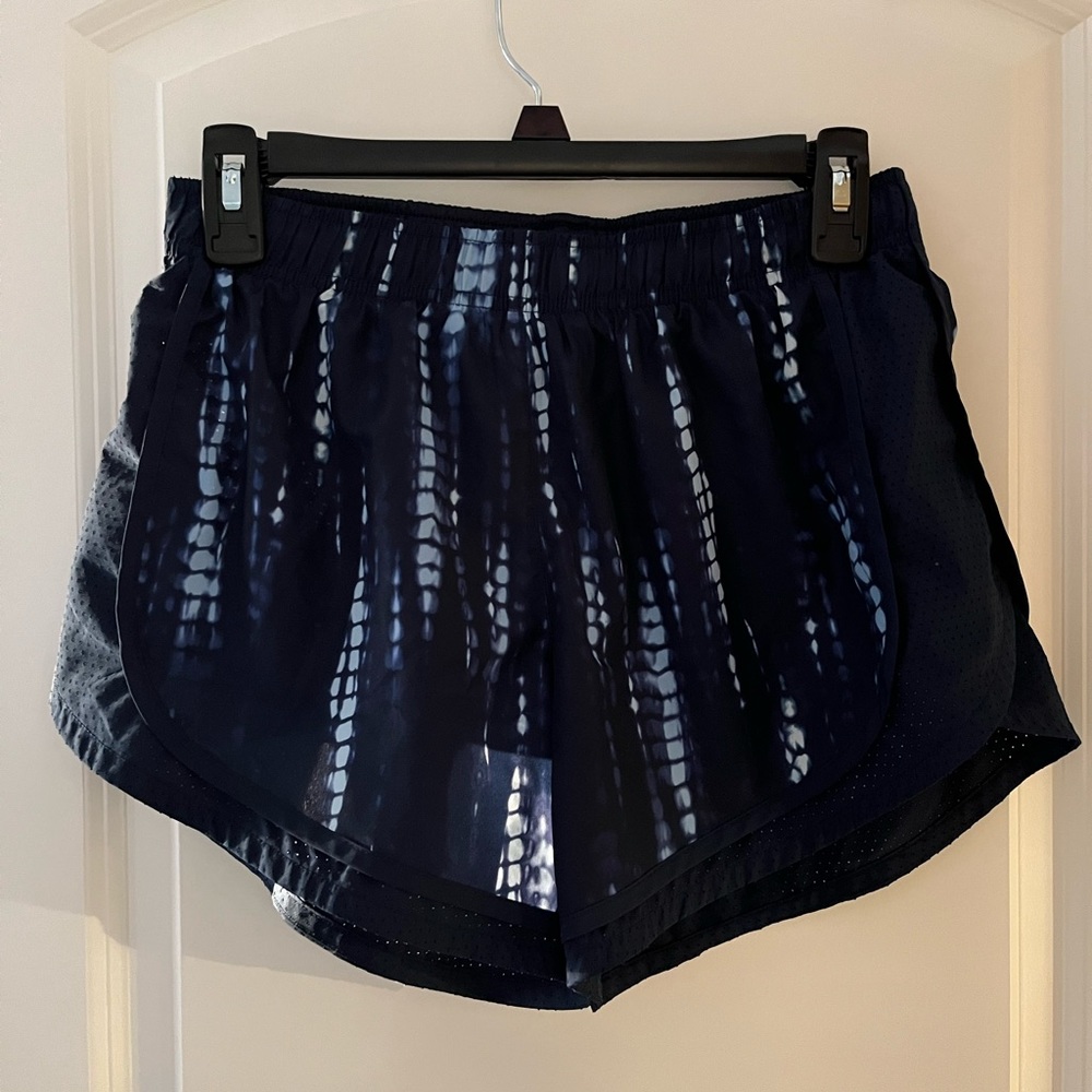 Athletic Works Blue and White Athletic Shorts S (4-6)